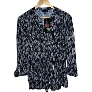 🩷NWT Cocomo Women Top XL Black White Henley V-Neck  3/4 Roll Tab Sleeve Slinky